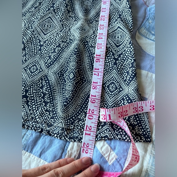 H&M Womens Blue White Geometric Print Diamond Shape Pattern Boho Tank Top - Picture 7 of 10